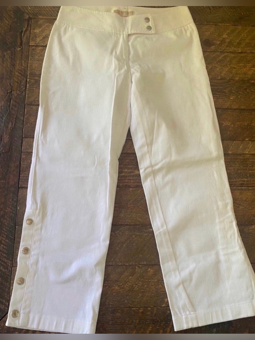 Women’s Michael Kors White Button-Trim Cropped Pants (Size 4)